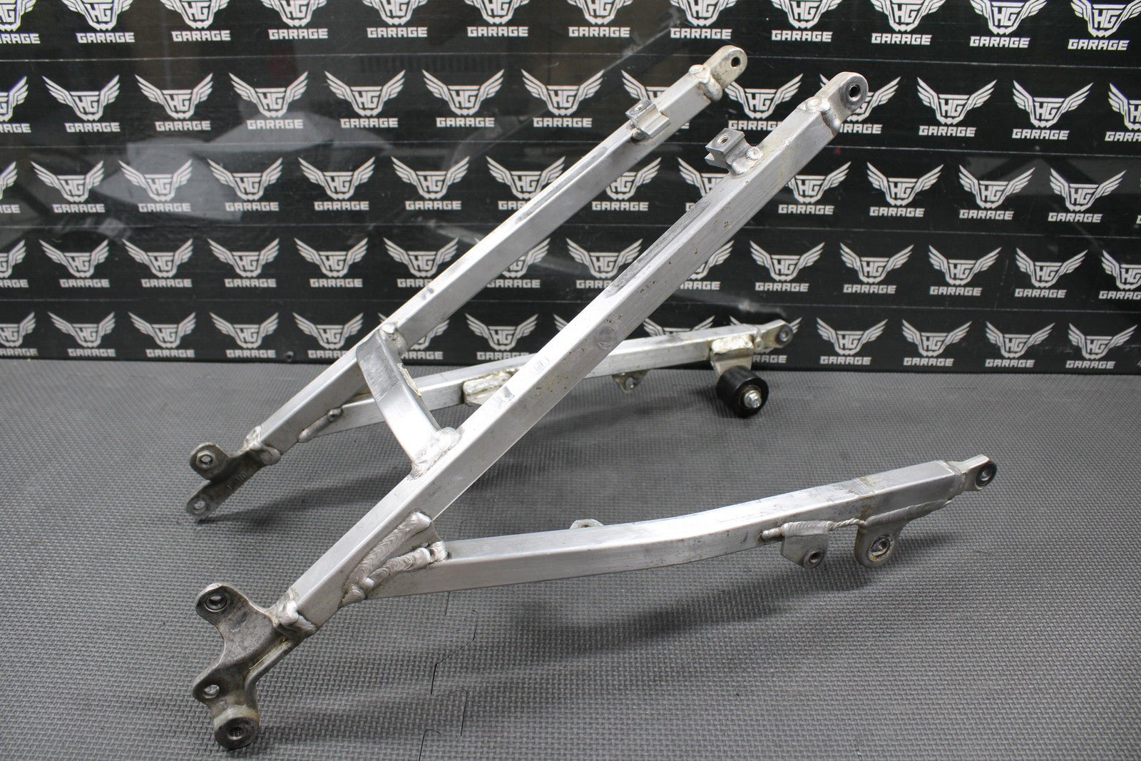 2010 2011 YAMAHA YZ250F OEM REAR BACK SUB FRAME SUBFRAME RAIL 17D - 21190 - 00 - 00 - hggarage