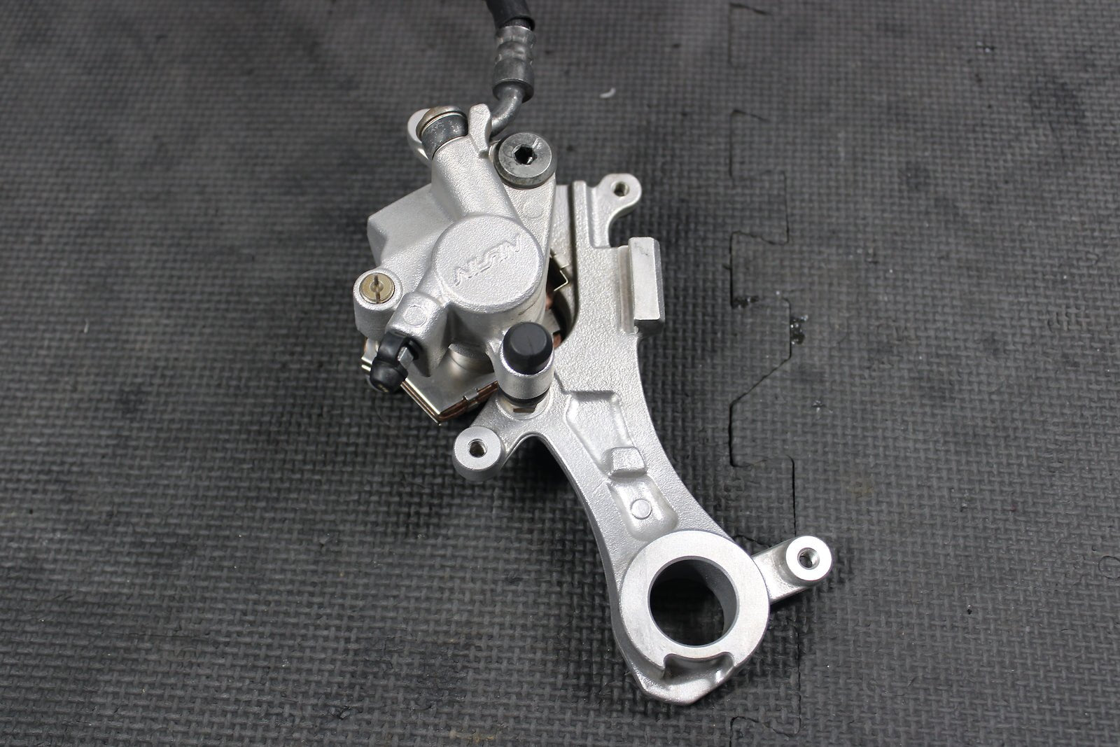 2009 YAMAHA YZ450F OEM NISSIN REAR BACK BRAKE CALIPER MASTER CYLINDER LEVER - hggarage