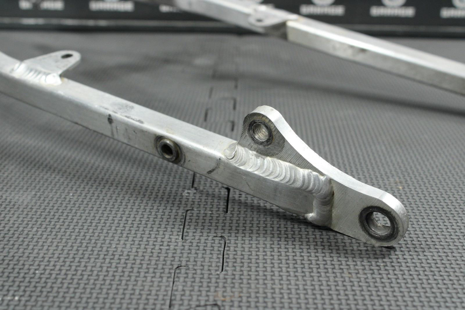 47565373