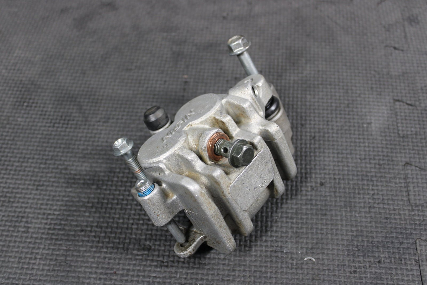 1999 SUZUKI RM250 OEM NISSIN FRONT BRAKE CALIPER 59300 - 36E63 - 999 - hggarage