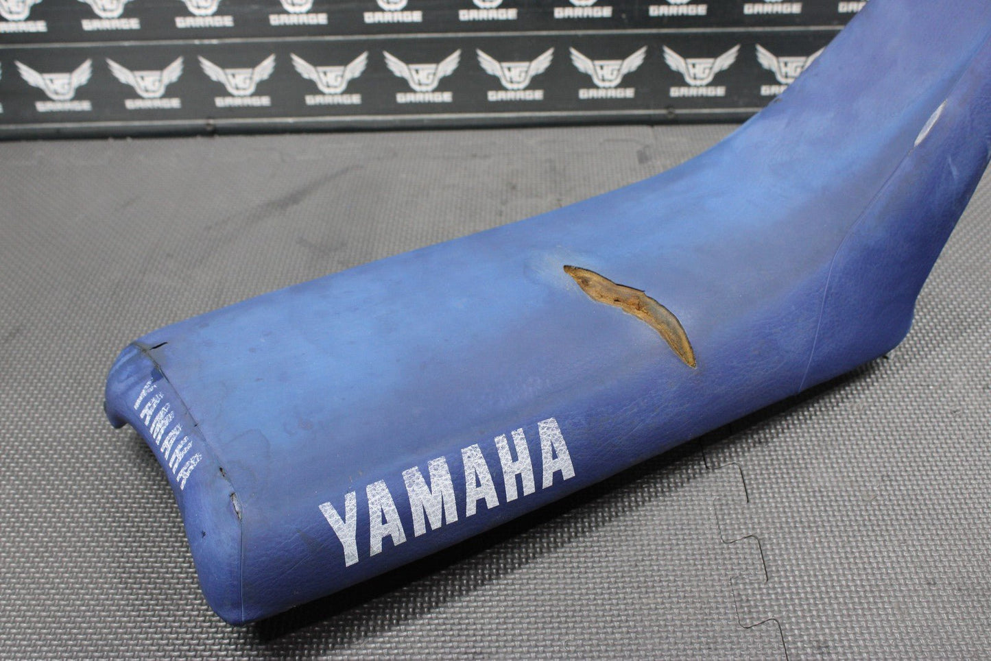 1997 YAMAHA RT100 OEM SEAT SADDLE COVER FOAM ASSEMBLY 3UL - 24710 - 60 - 00 - hggarage