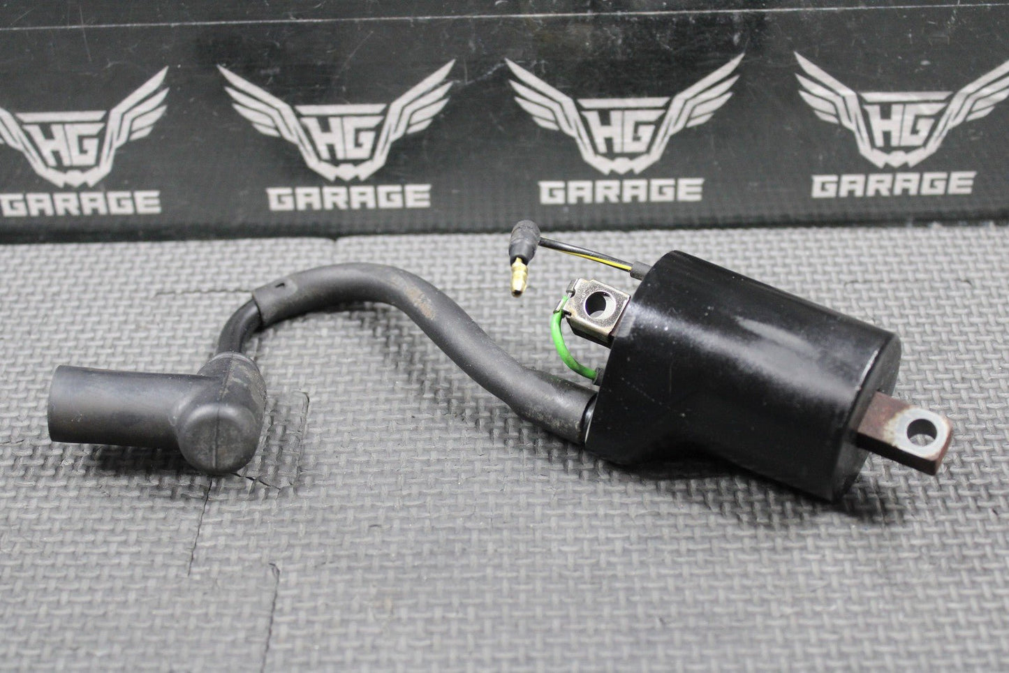 2001 HONDA 90 - 01 CR500R OEM IGNITION COIL SPARK PLUG BOOT CAP 30500 - KZ3 - 701 GOOD - hggarage
