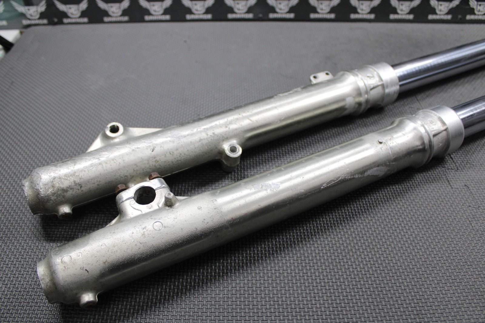 1988 1989 HONDA XR250R OEM RIGHT LEFT FRONT SUSPENSION FORKS SHOCKS DAMPERS GOOD - hggarage