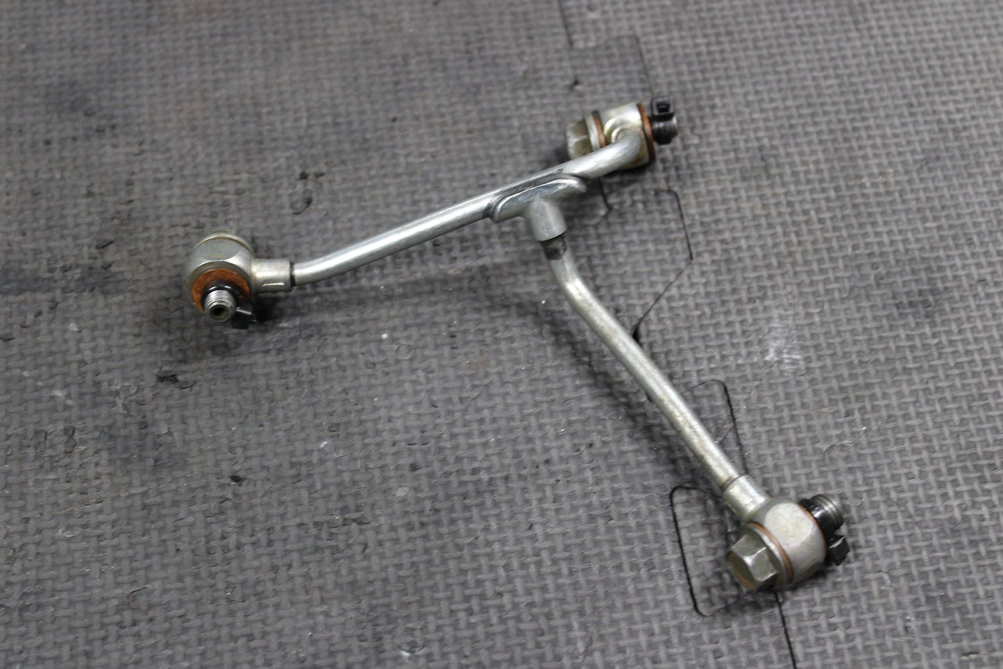 2005 Yamaha YZ250F OEM Engine Motor Oil Pump Feed Line Pipe Assembly 5NL - 13161 - 2 - hggarage