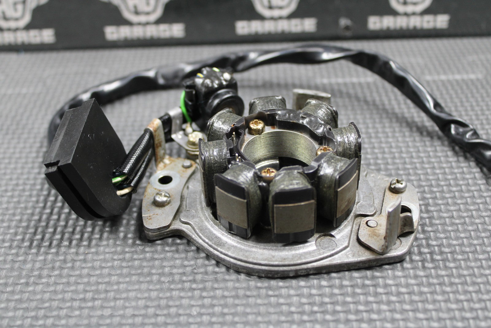47695876