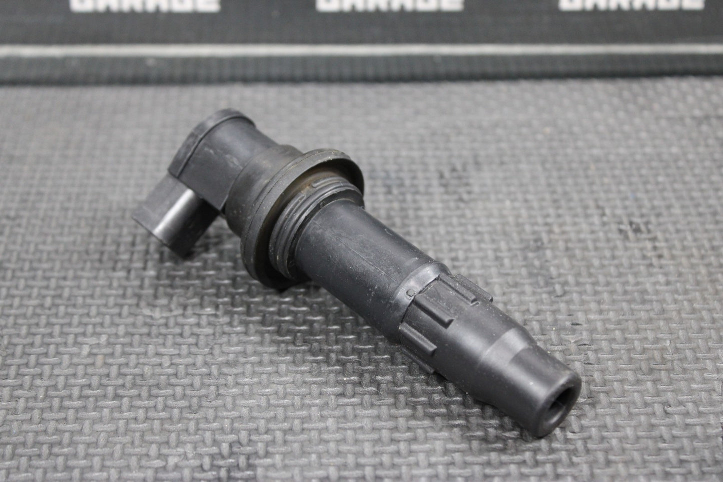 2005 YAMAHA 03 - 09 YZ450F OEM DENSO IGNITION COIL PLUG 5TA - 82310 - 10 - 00 - hggarage