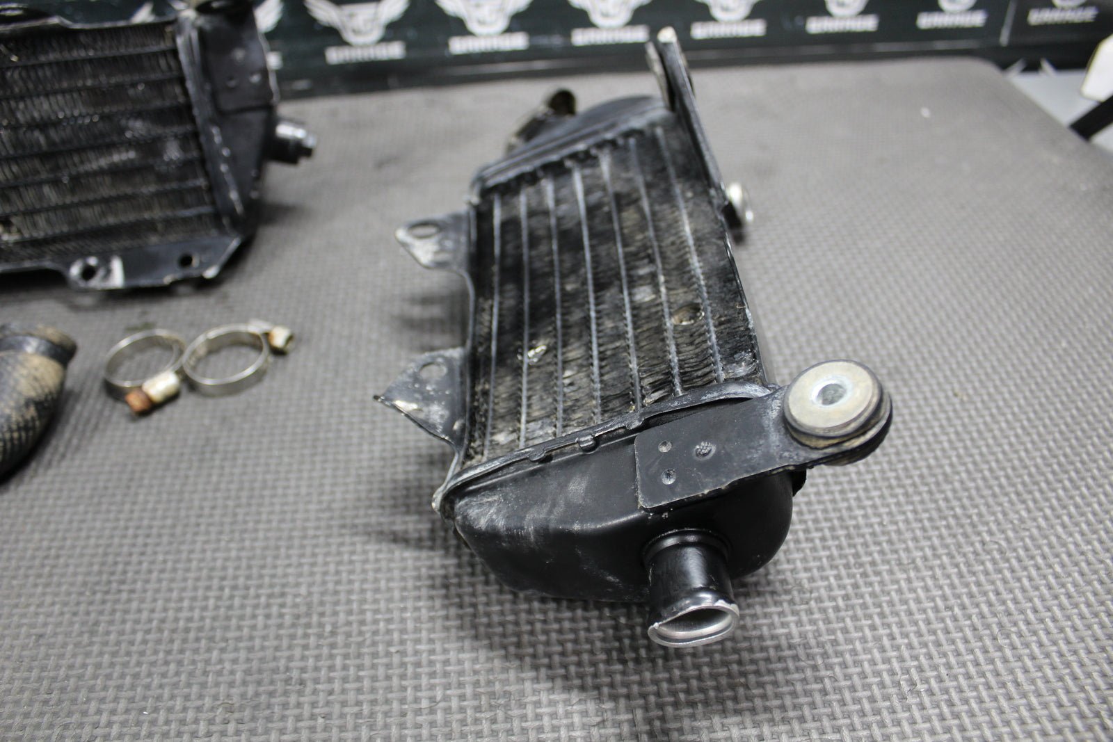 1989 89 - 94 KAWASAKI KDX200 OEM RADIATORS LEFT RIGHT COOLING COOLER RADIATOR - hggarage