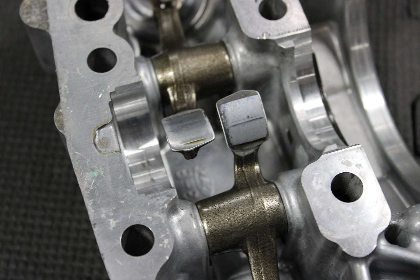 2009 HONDA CRF230L CRF230M ENGINE MOTOR CYLINDER HEAD COVER ROCKER ARMS ASSEMBLY - hggarage