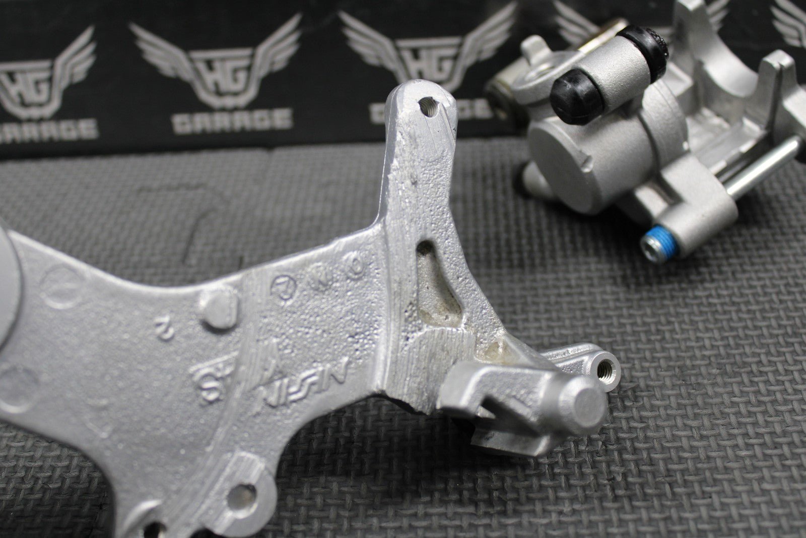 2000 2001 HONDA CR125R CR250R OEM NISSIN REAR BACK BRAKE CALIPER 43150 - KZ4 - J21 - hggarage