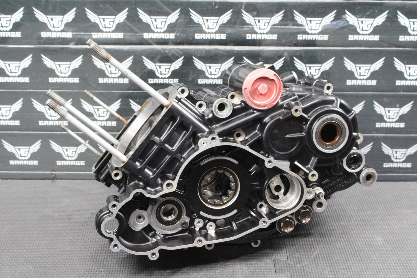 2013 HUSQVARNA TE511 OEM LEFT RIGHT ENGINE MOTOR CRANKCASE CRANK CASES BLOCK - hggarage