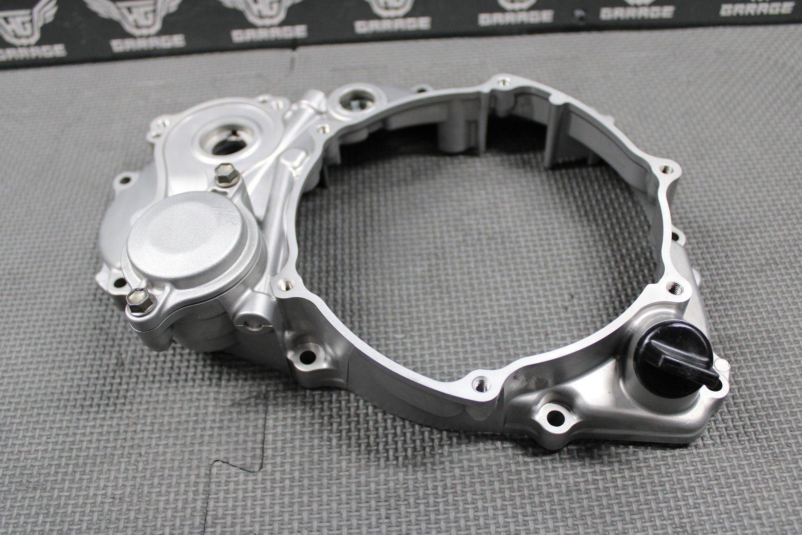 2020 YAMAHA YZ250F YZ250FX OEM RIGHT CASE INNER CLUTCH COVER B7B - 15431 - 00 - 00 - hggarage