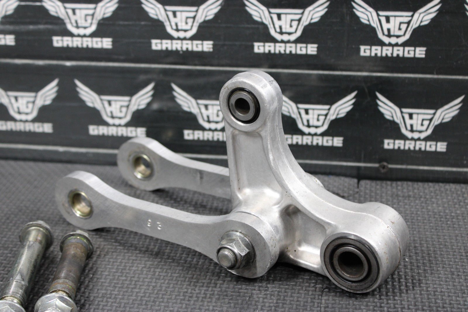 KAWASAKI 94 - 96 KX125 KX250 OEM REAR SHOCK LINKAGE LINKS RELAY DOG BONE SWINGARM - hggarage