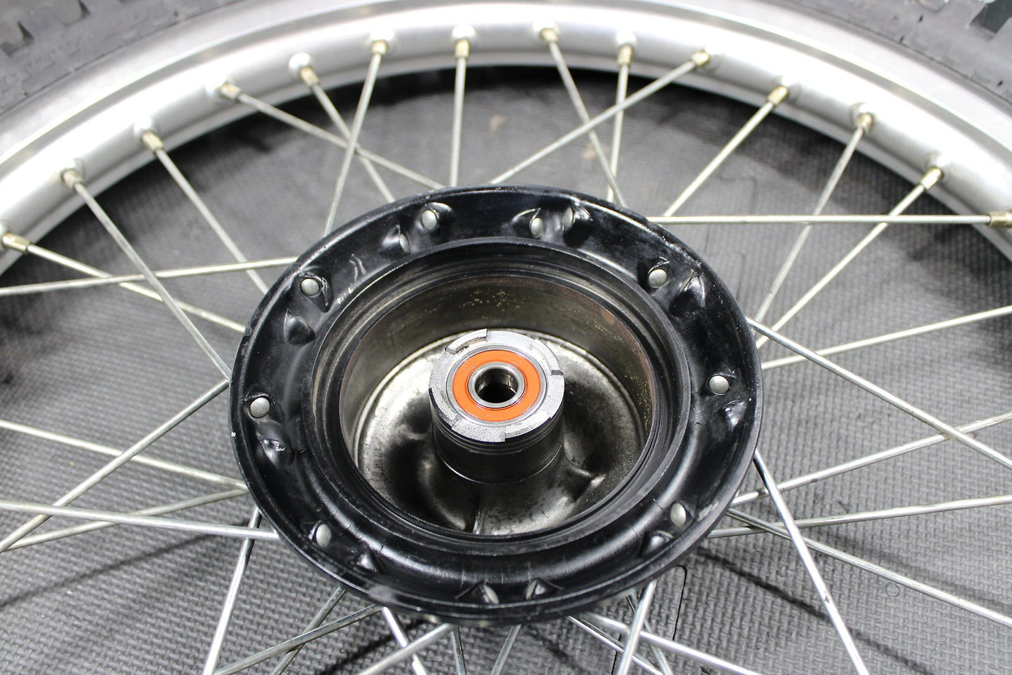 2001 94 - 02 Honda XR200R OEM DID Front Wheel Rim Hub Tire Assy 21" 44650 - KT0 - 306 - hggarage