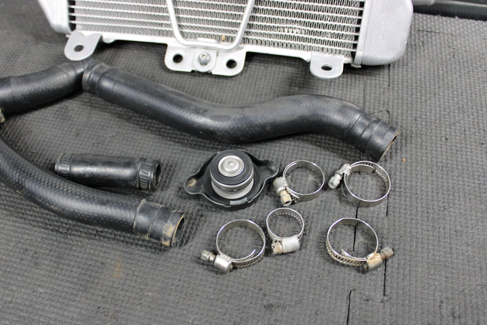 2007 YAMAHA 07 - 09 YZ450F OEM RIGHT ENGINE MOTOR COOLING COOLER RADIATOR - hggarage