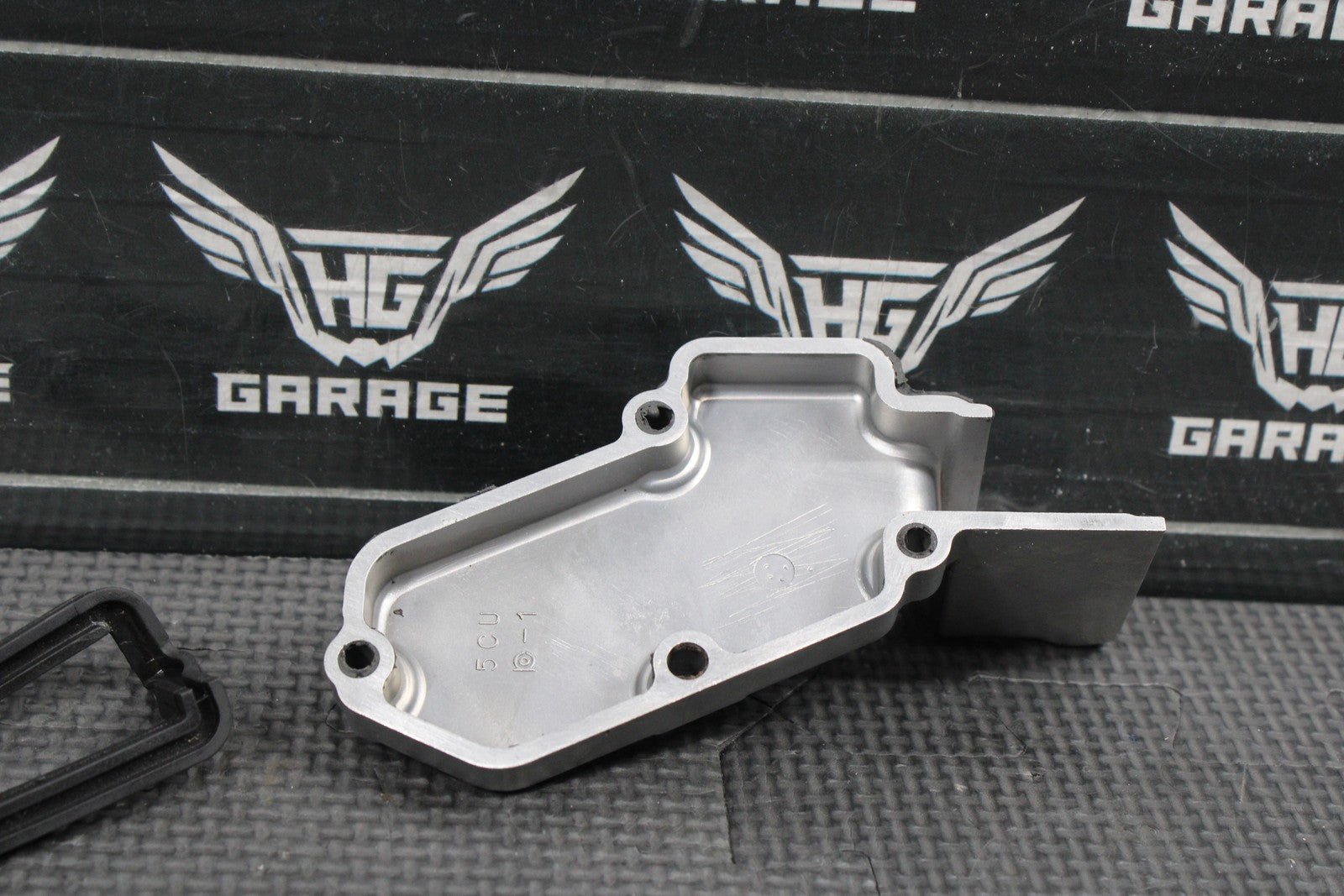 2002 YAMAHA 99 - 22 YZ250 YZ250X OEM EXHAUST POWER VALVE CYLINDER COVER HOUSING - hggarage