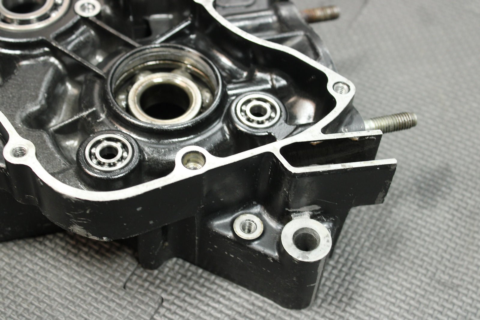 1996 HONDA CR125R OEM RIGHT ENGINE MOTOR CRANKCASE CRANK CASES BLOCK - hggarage