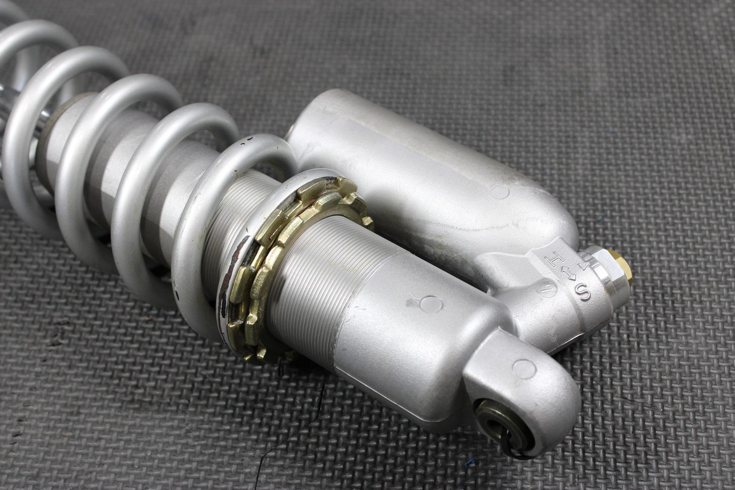 2005 YAMAHA YZ450F OEM REAR BACK SHOCK ABSORBER SUSPENSION 5XD - 22210 - 50 - 00 NICE! - hggarage