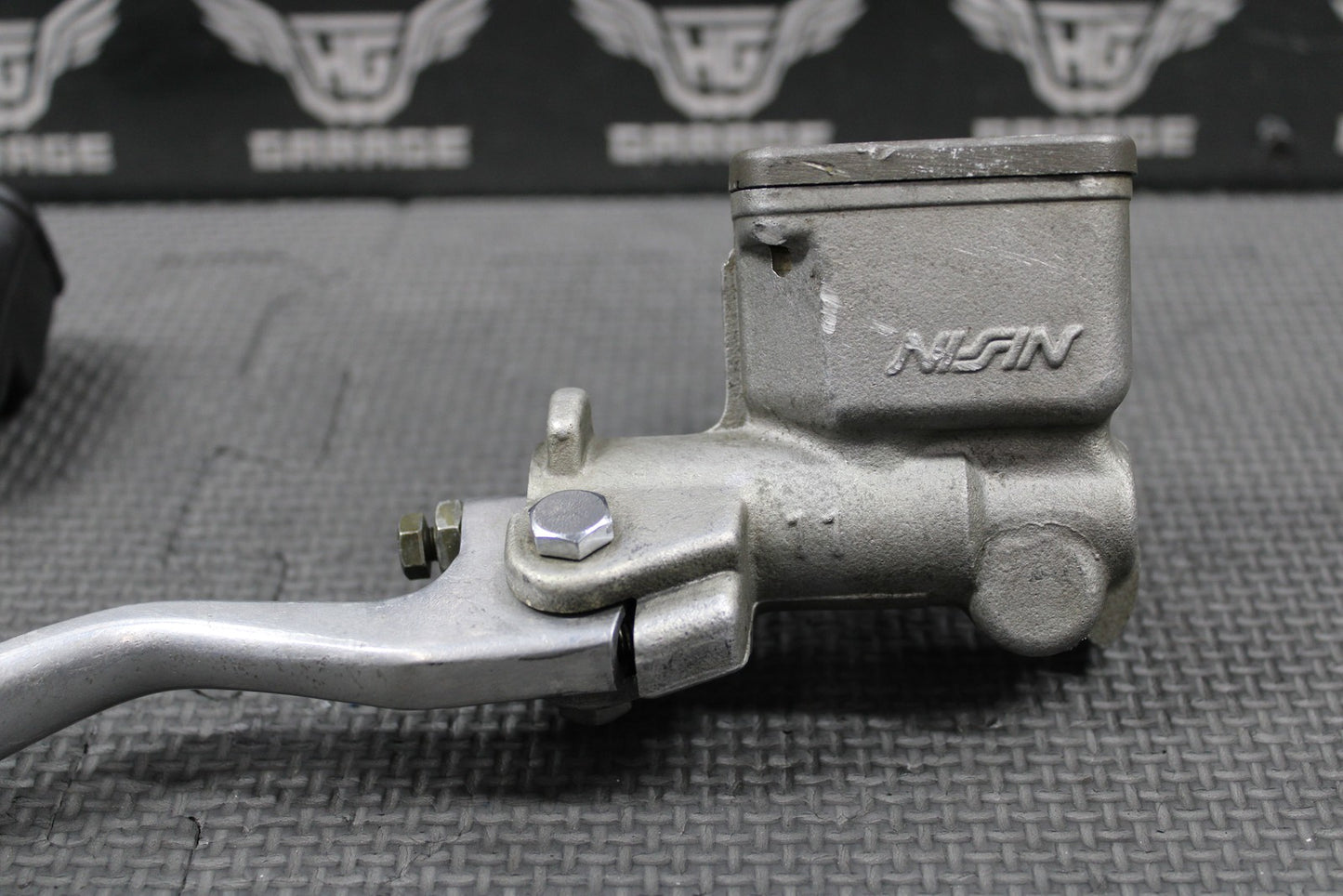 1997 HONDA CR250R OEM NISSIN FRONT BRAKE MASTER CYLINDER W/ LEVER 45510 - MEY - 305 - hggarage