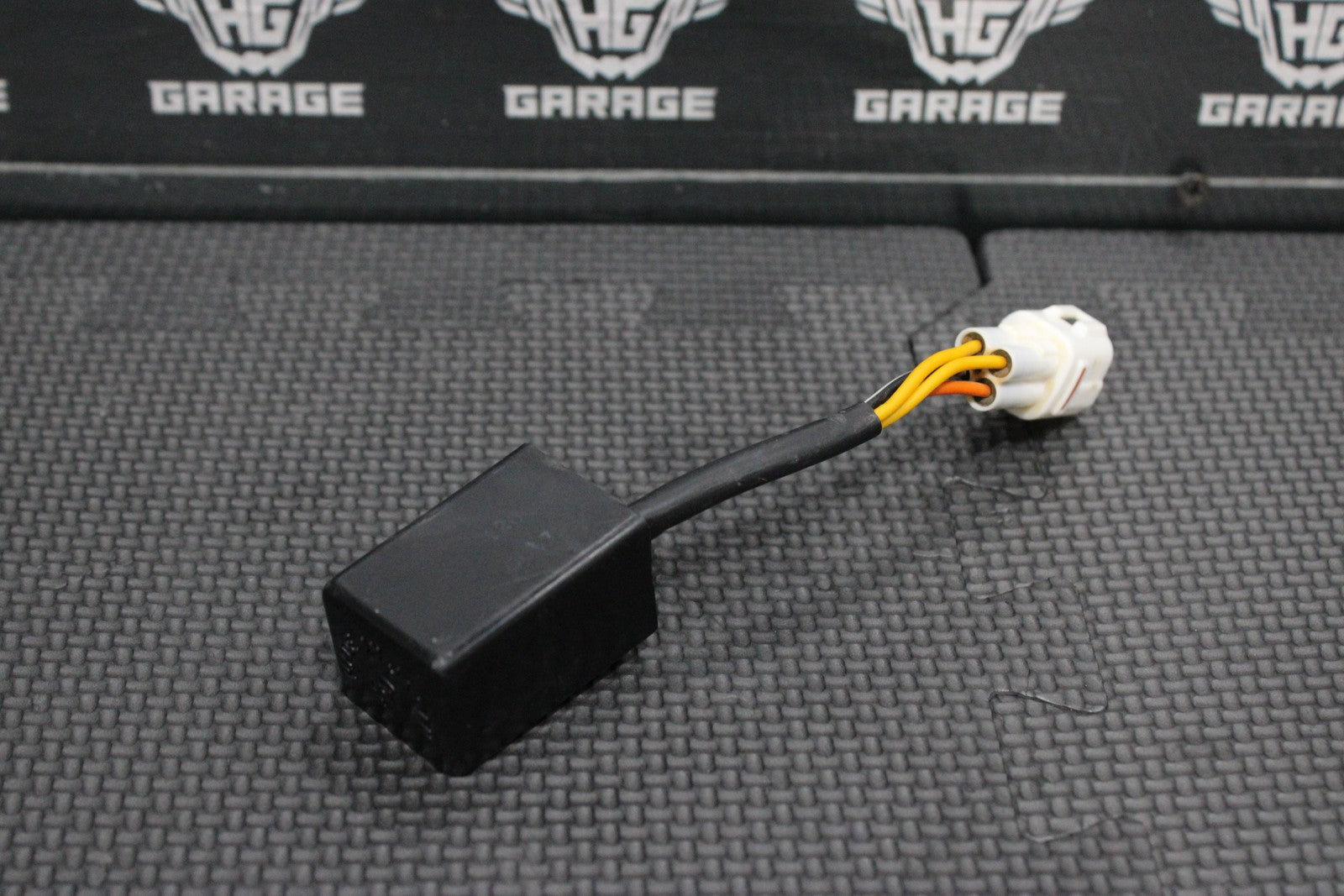 47565986