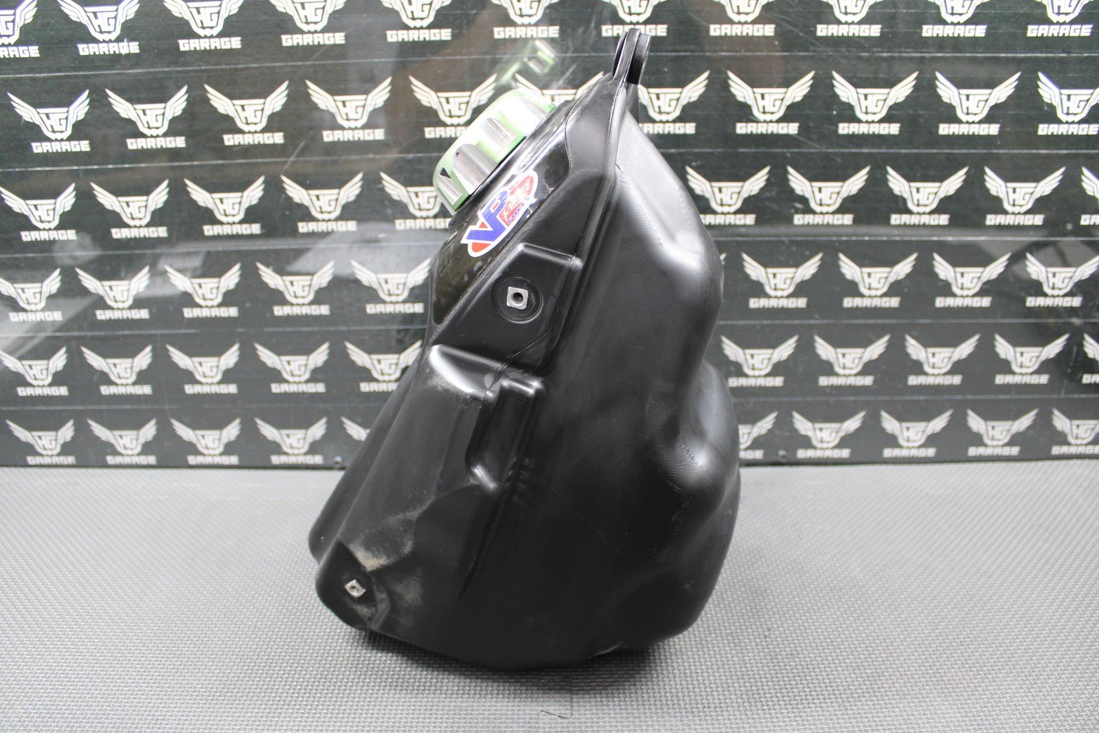 2007 06 - 08 KAWASAKI KX250F OEM GAS FUEL TANK CELL PETROL RESERVOIR 51001 - 0110 - 6Z - hggarage