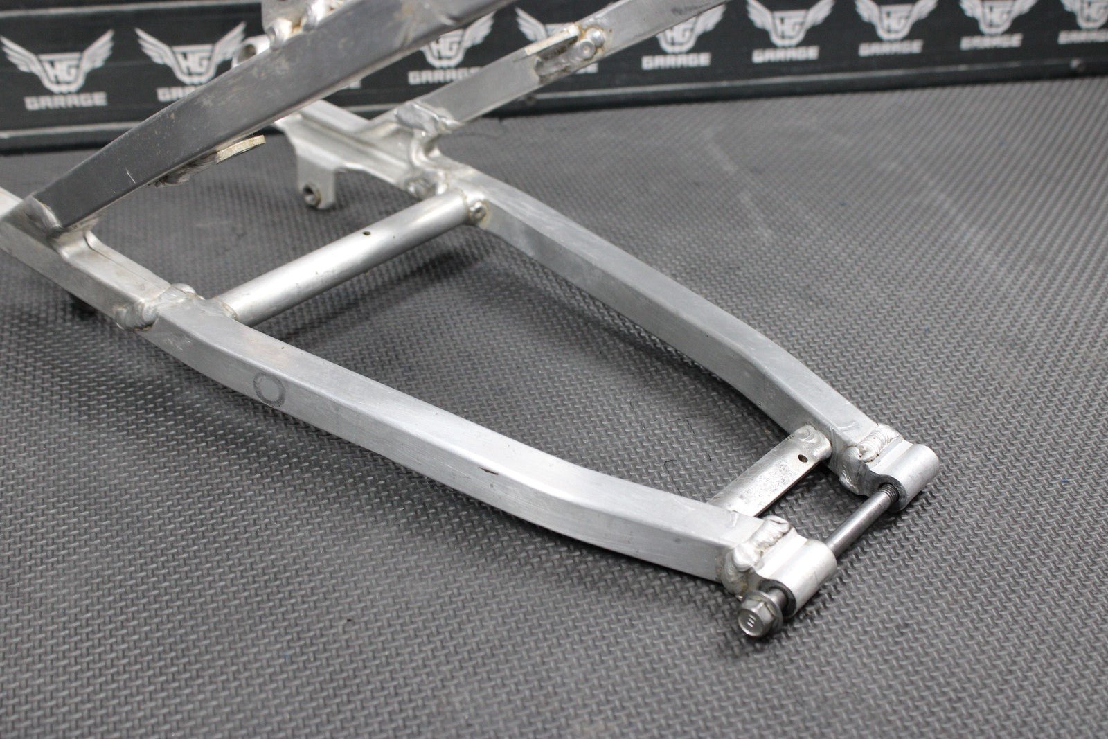 2006 YAMAHA YZ250F YZ450F OEM REAR BACK SUB FRAME SUBFRAME 5XC - 21190 - 90 - 00 - hggarage