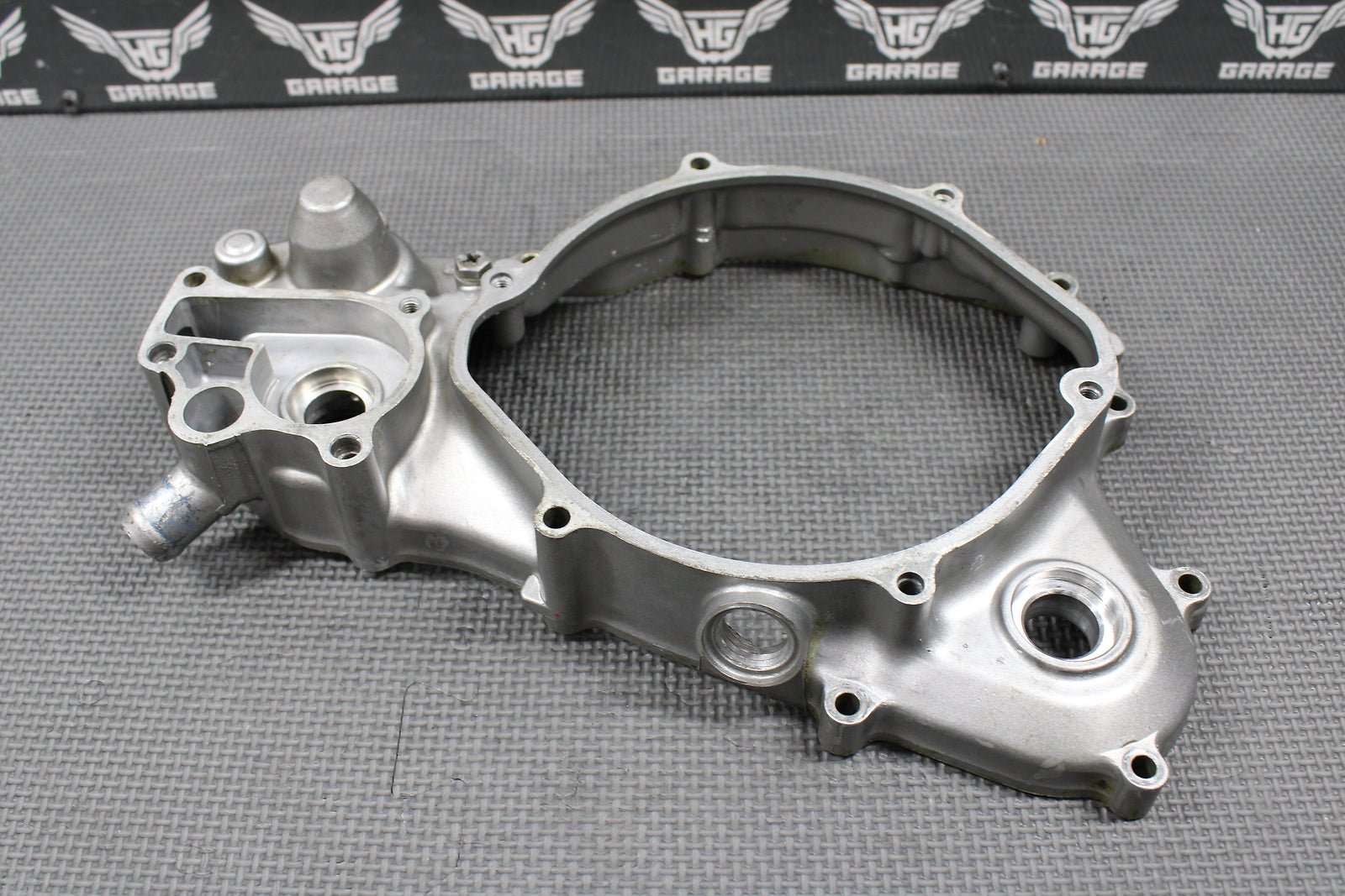 1994 92 - 96 HONDA CR250R OEM RIGHT CRANKCASE INNER CLUTCH COVER 11341 - KZ3 - 890 - hggarage