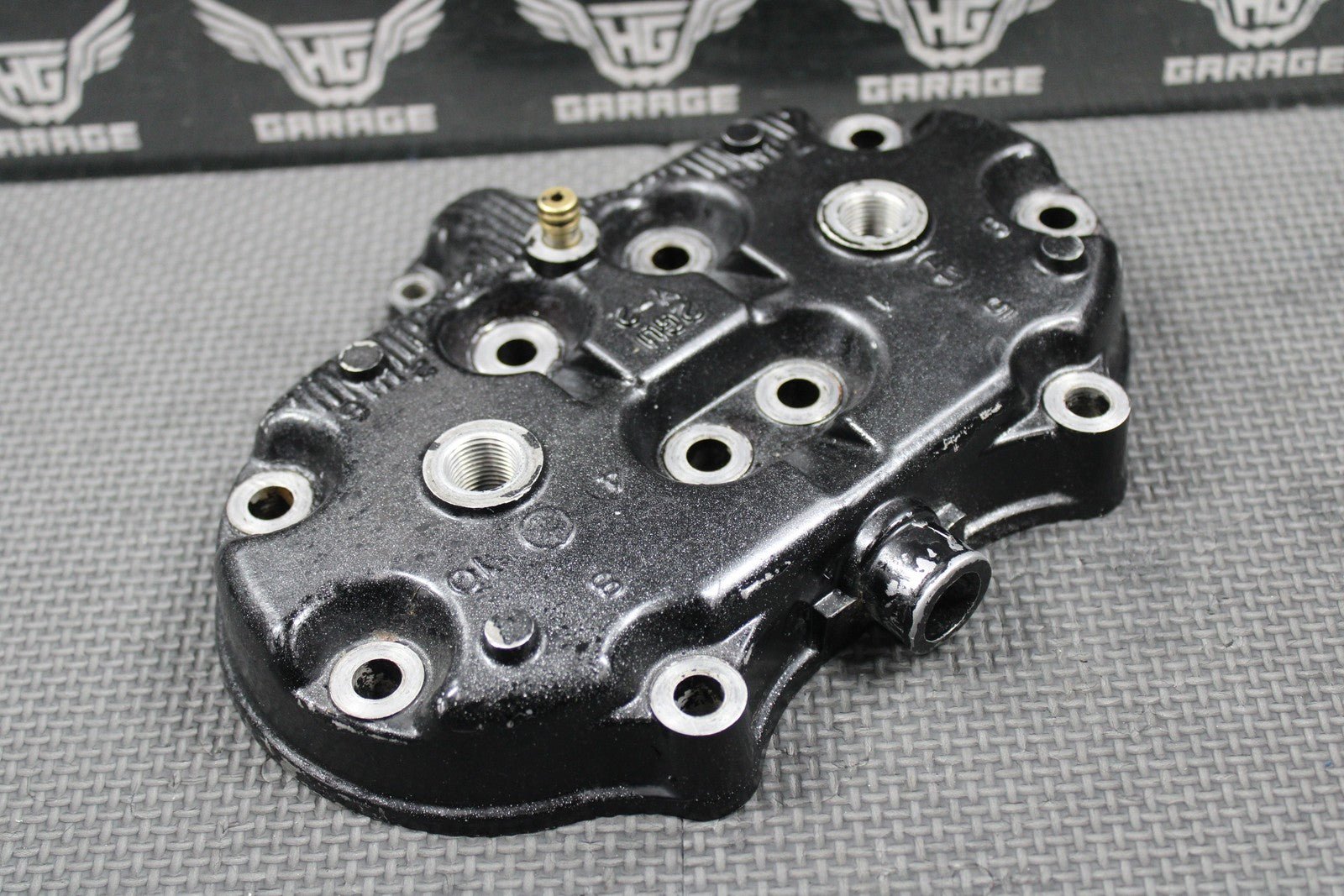 2001 87 - 06 YAMAHA BANSHEE YFZ350 OEM CYLINDER HEAD CAP DOMES 2GU - 11111 - 00 - 0 - hggarage