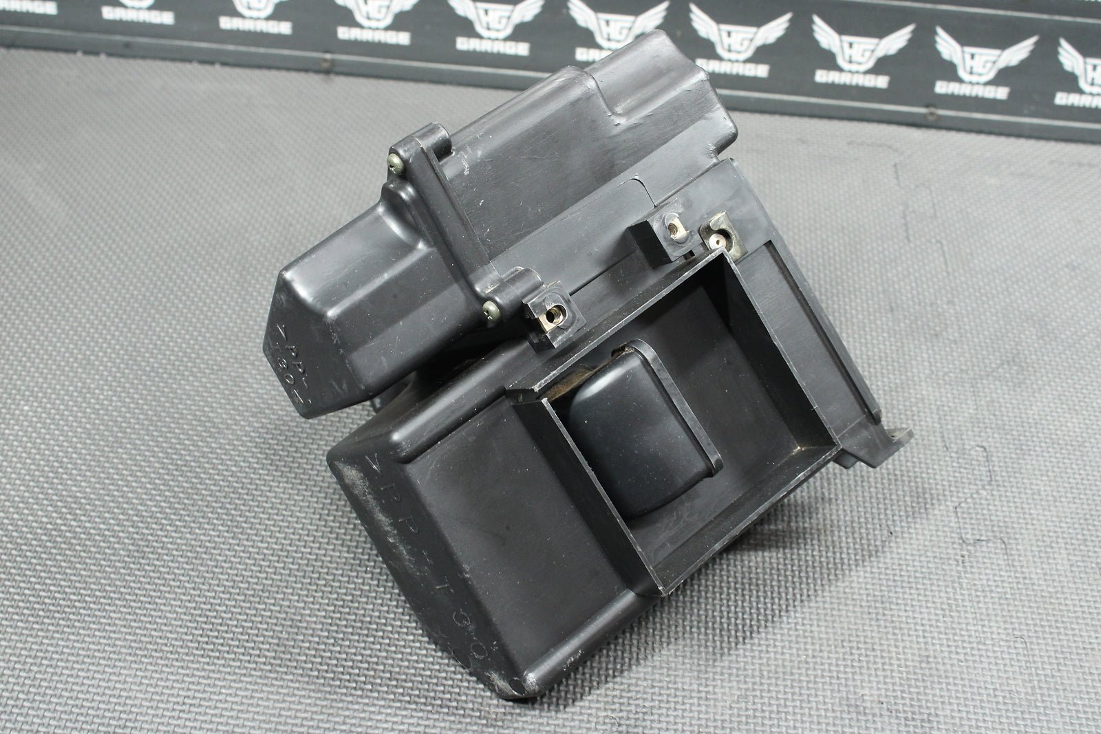 2003 Yamaha TTR125 TTR125E TTR125L TTR125LE TTR125M OEM Air Cleaner Case - hggarage
