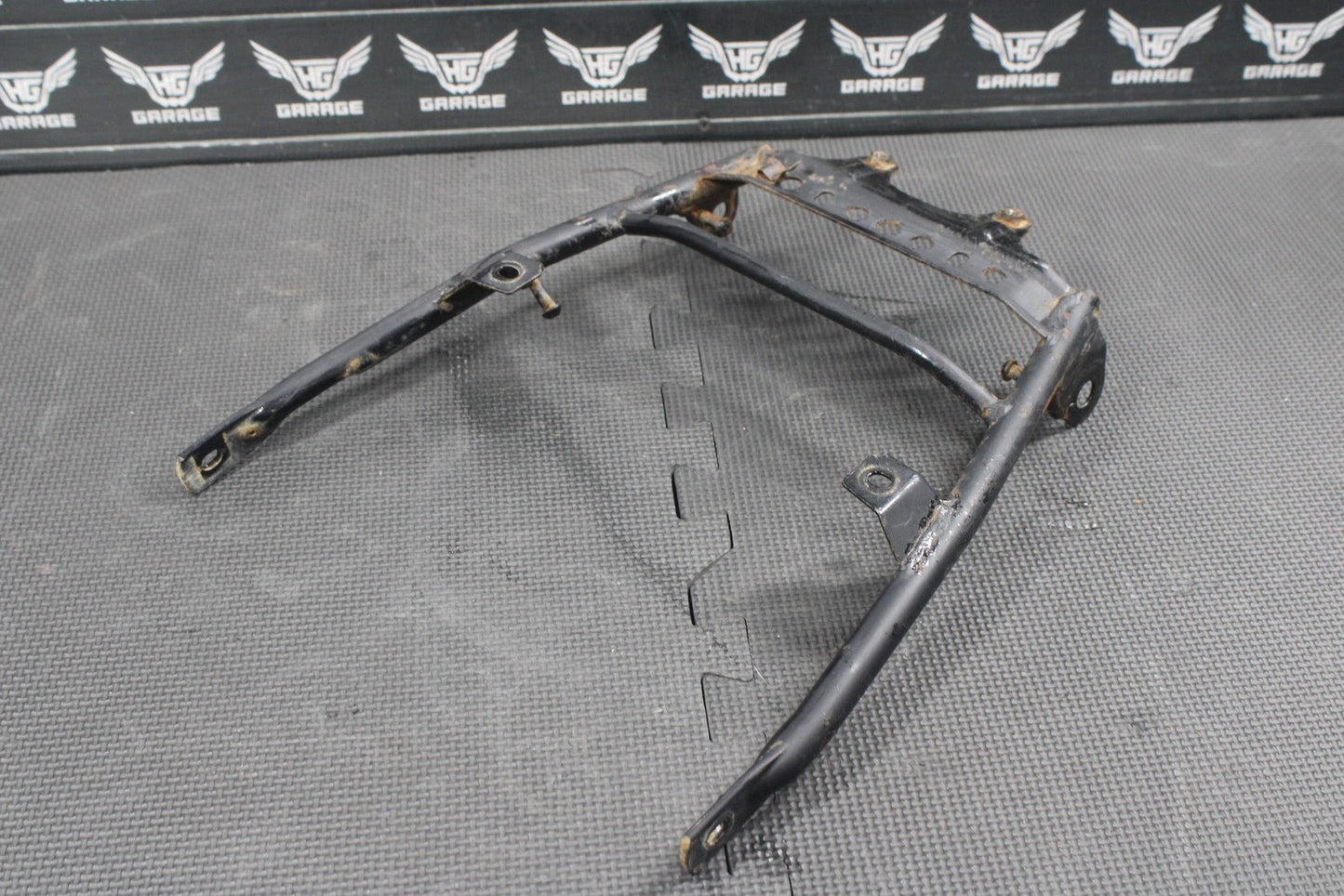 1987 87 - 93 YAMAHA TW200 OEM REAR BACK SUB FRAME SUBFRAME FENDER SUPPORT TAILIGHT - hggarage
