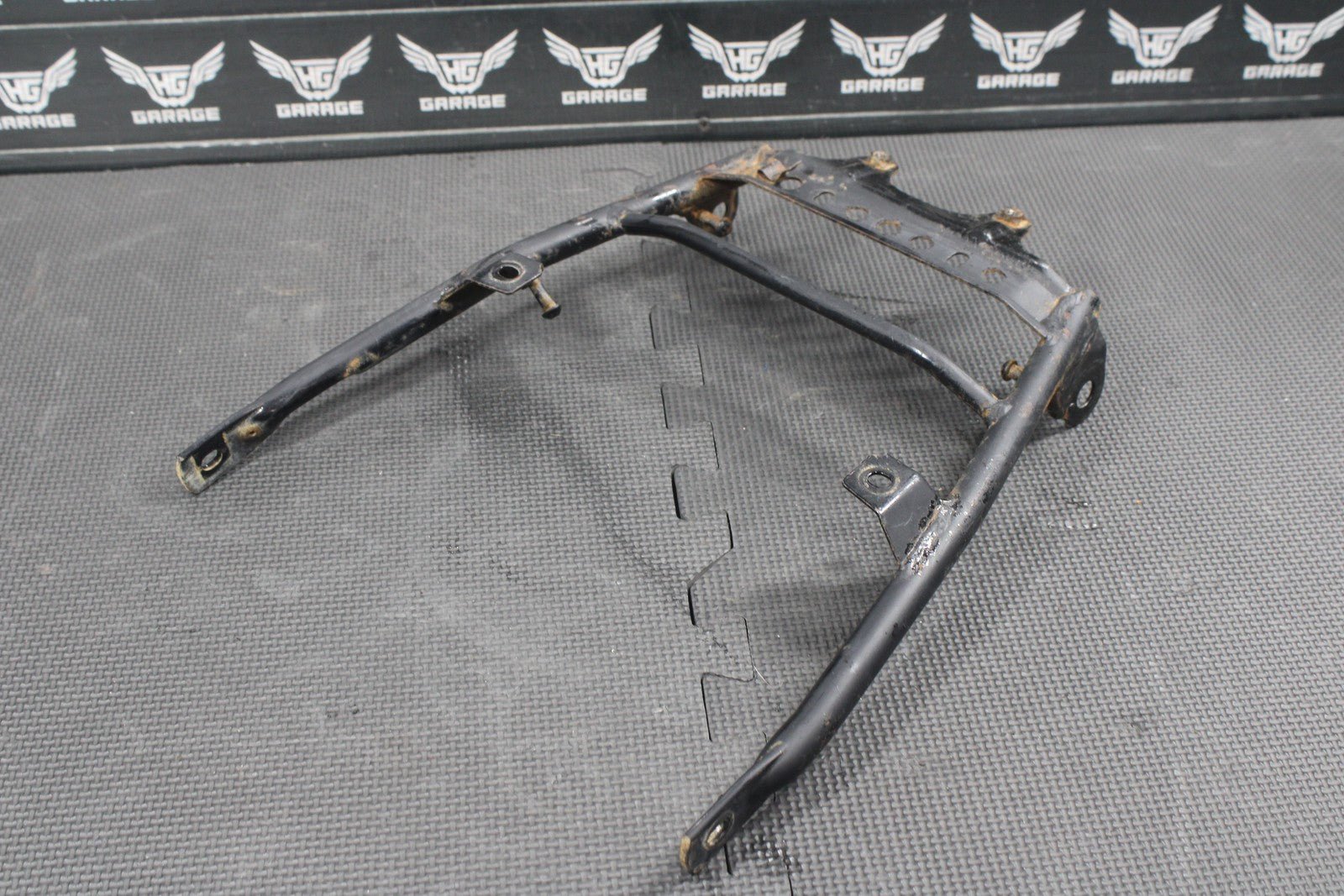 1987 87 - 93 YAMAHA TW200 OEM REAR BACK SUB FRAME SUBFRAME FENDER SUPPORT TAILIGHT - hggarage