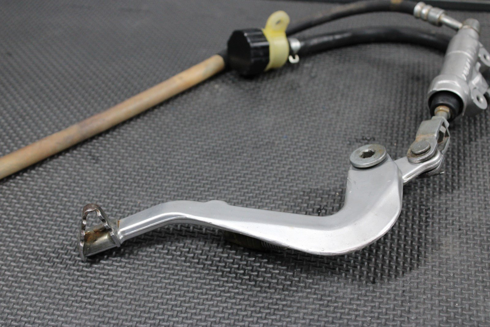 2014 KAWASAKI KX100 KX85 OEM NISSIN REAR BACK BRAKE MASTER CYLINDER W RESERVOIR - hggarage