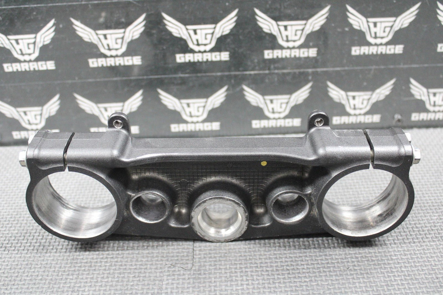 2019 SUZUKI RMZ250 OEM FRONT FORK UPPER TRIPLE TREE CLAMP BRACKET 51311 - 46K00 - hggarage