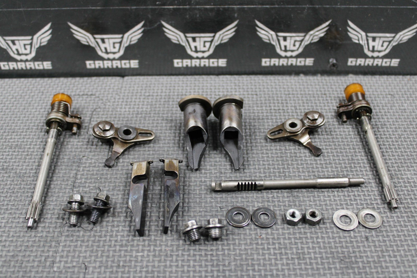 1988 HONDA CR250R OEM EXHAUST POWER VALVE POWERVALVE ARM SHAFT TOP END SET NICE! - hggarage