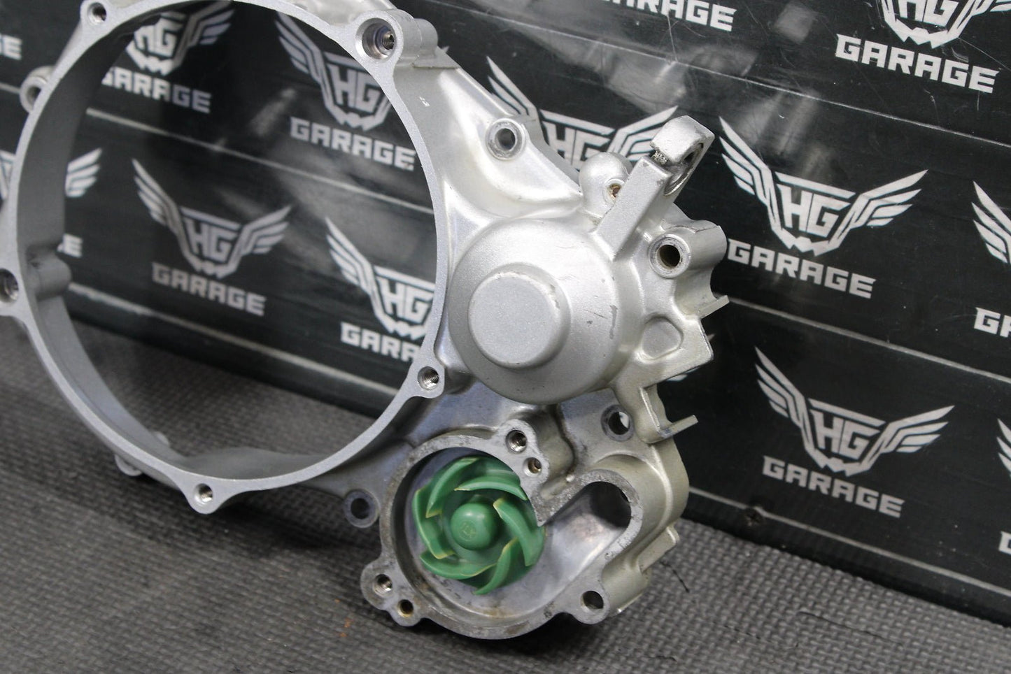 1992 YAMAHA YZ125 OEM ENGINE MOTOR INNER CLUTCH COVER 3JD - 15431 - 00 - 00 - hggarage