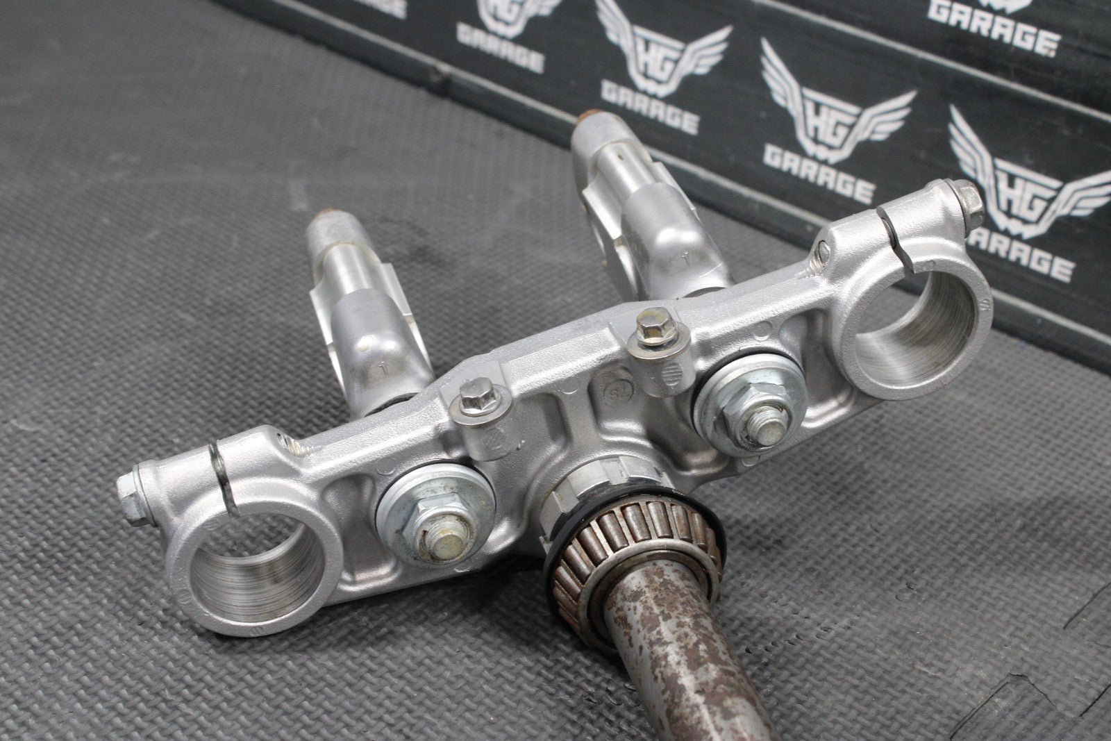 2008 KAWASAKI KLX140 OEM FRONT FORKS LOWER UPPER TRIPLE TREE STEM CLAMP FORKS - hggarage