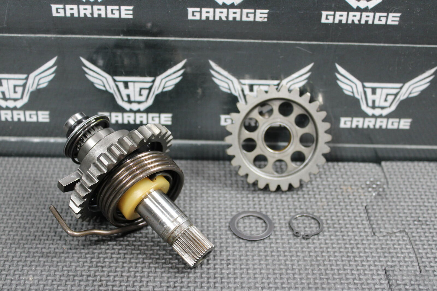 2005 YAMAHA YZ250F OEM KICKSTART KICK START SHAFT W IDLER GEAR