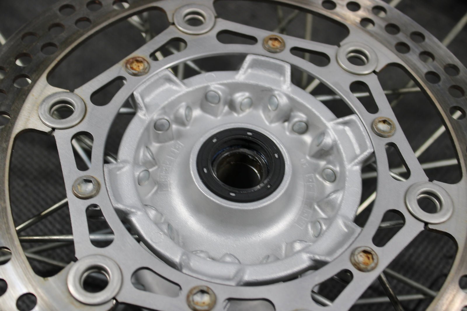 2006 Yamaha 06 - 08 YZ250 2006 YZ450F OEM Front Wheel Rim 5NY - 25111 - 00 - 00 - hggarage