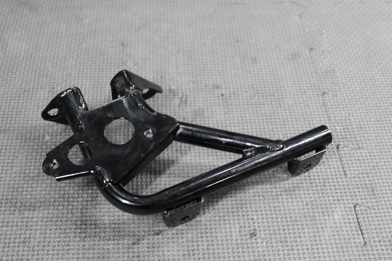 2020 KAWASAKI 01 - 09 / 11 - 21 KX100 OEM RADIATOR MOUNT HOLDER STAY - hggarage