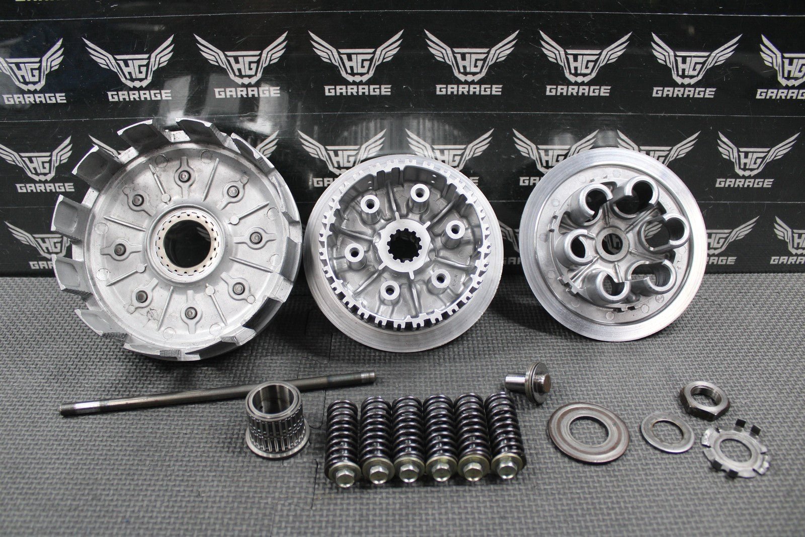2001 HONDA 92 - 07 CR250R OEM CLUTCH BASKET PRESSURE PLATE CENTER HUB 22100 - KSK - 67 - hggarage