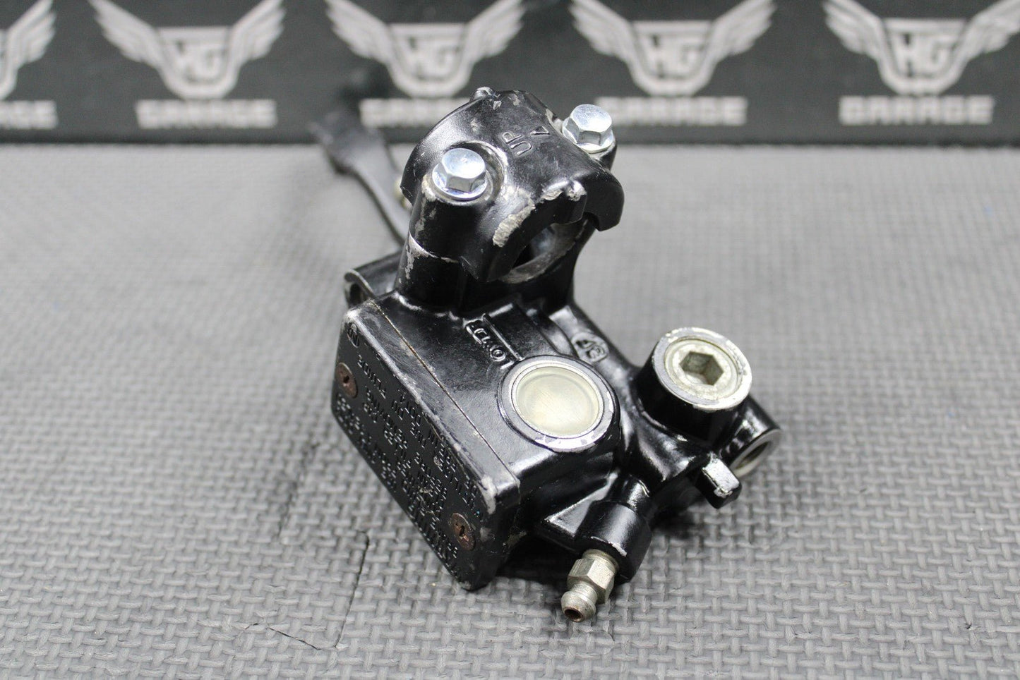 1989 HONDA 86 - 90 XR250R 87 - 90 XR600R OEM FRONT BRAKE MASTER CYLINDER W/ LEVER - hggarage
