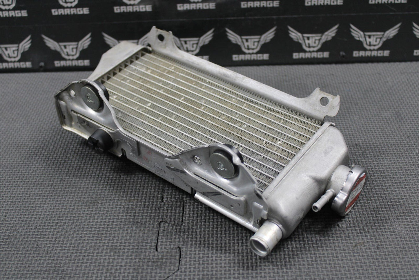 2019 SUZUKI 19 - 25 RMZ250 RMZ450 OEM RIGHT FILL SIDE RADIATOR COOLER 17710 - 37K01 - hggarage