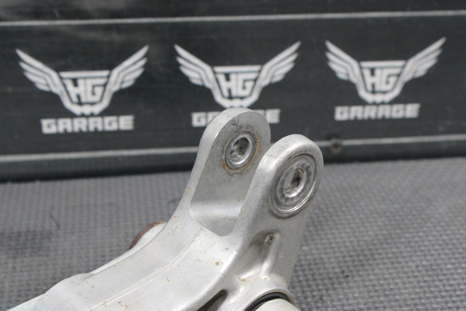 2006 YAMAHA YZ250F YZ450F OEM REAR SHOCK LINKAGE LINKS RELAY ARM 5XC - 2217A - 90 - 00 - hggarage
