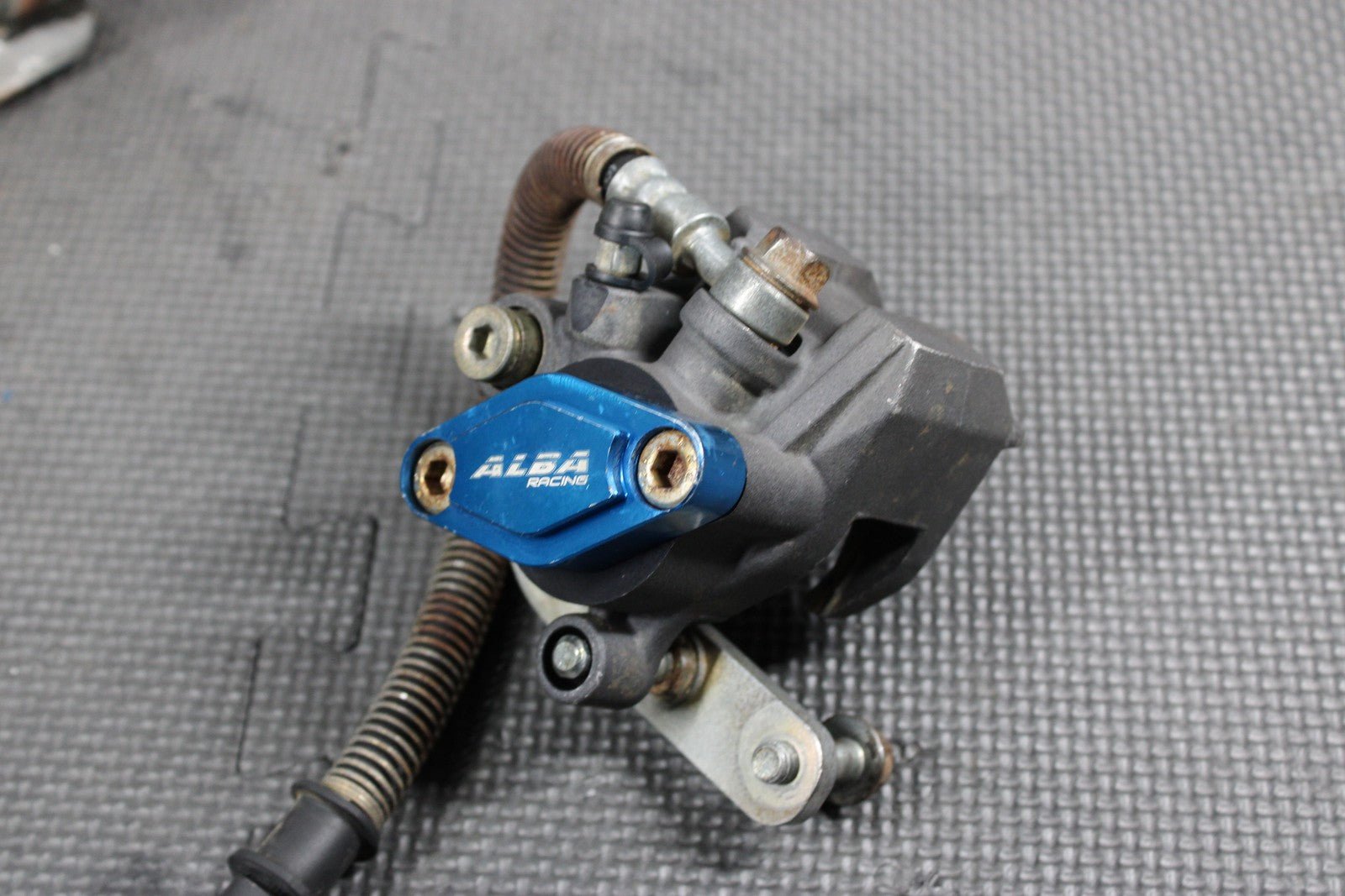 1991 YAMAHA 87 - 01 BANSHEE 350 OEM NISSIN REAR BACK BRAKE CALIPER MASTER CYLINDER - hggarage