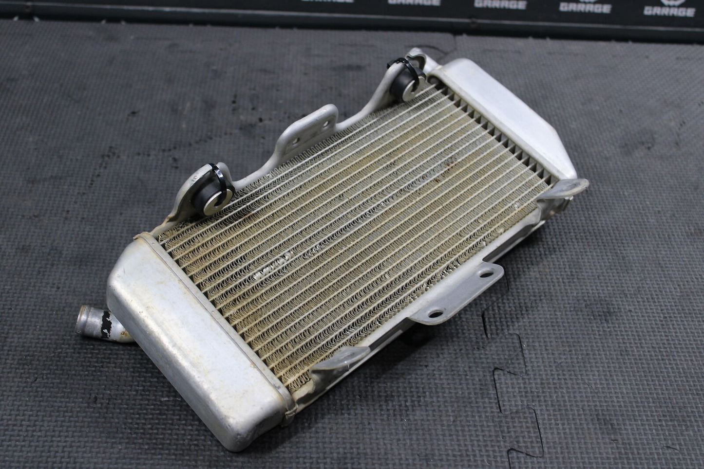 2006 YAMAHA YZ450F OEM LEFT ENGINE MOTOR COOLING COOLER RADIATOR