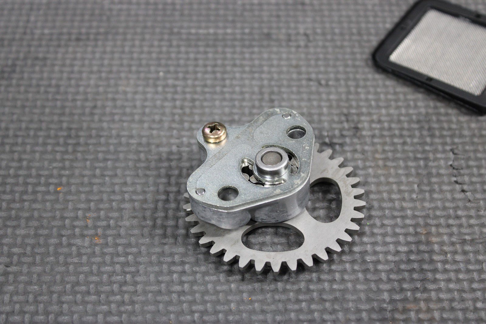 2000 YAMAHA 00 - 03 TTR125 TTR125L OEM ENGINE MOTOR OIL PUMP FEED 5AP - 13300 - 00 - 00 - hggarage