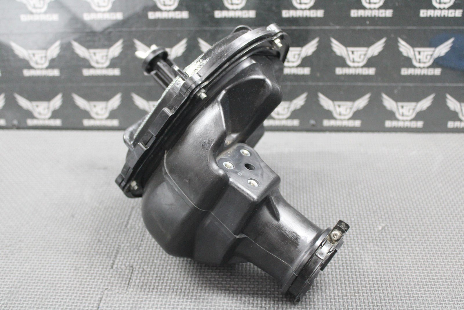 2020 SUZUKI 19 - 25 RMZ250 OEM AIR CLEANER INTAKE BOOT TUBE CAGE 13881 - 46K00 - hggarage