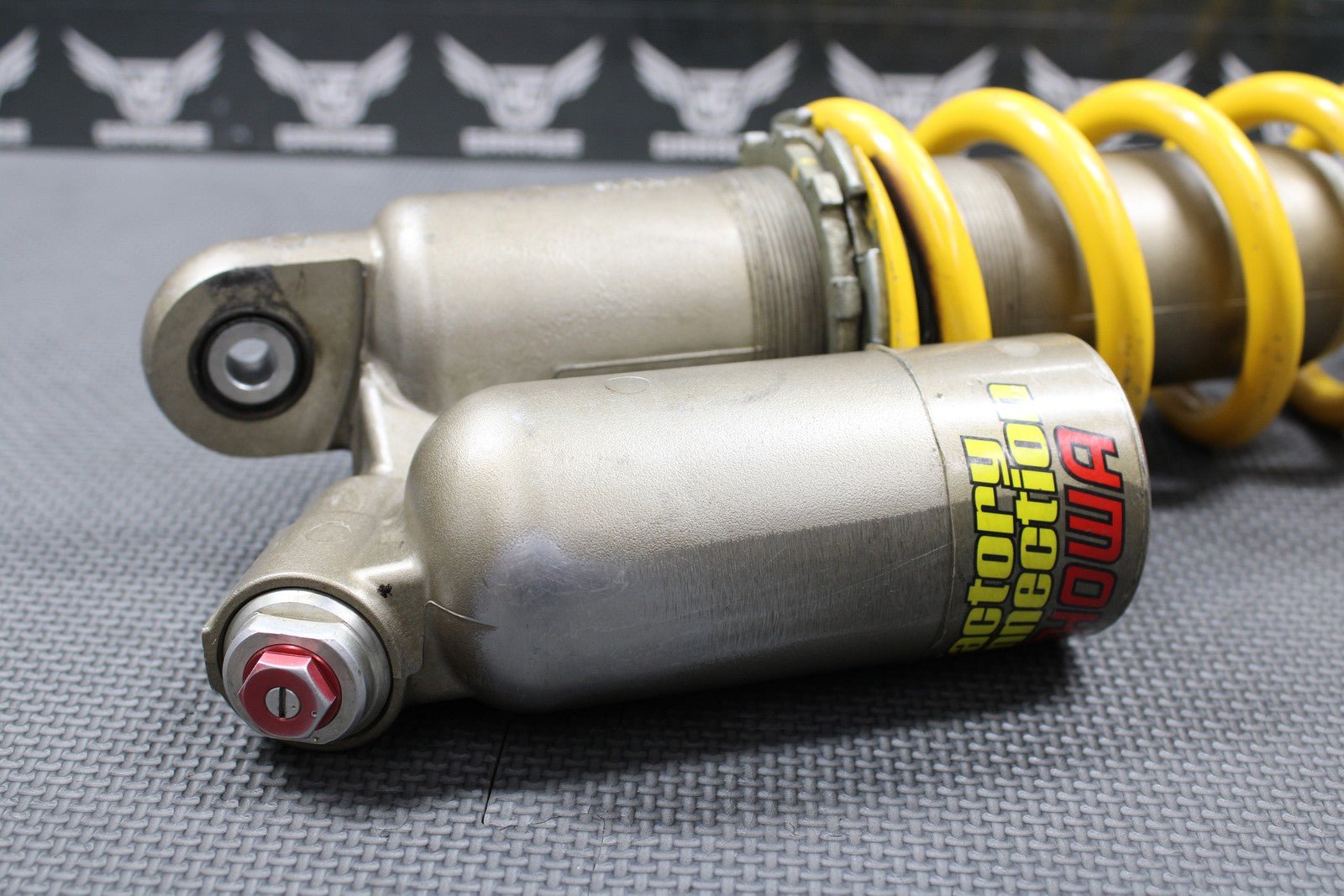 2005 HONDA CRF450R OEM REAR BACK SHOCK ABSORBER SUSPENSION 52400 - MEN - 731 GOOD! - hggarage
