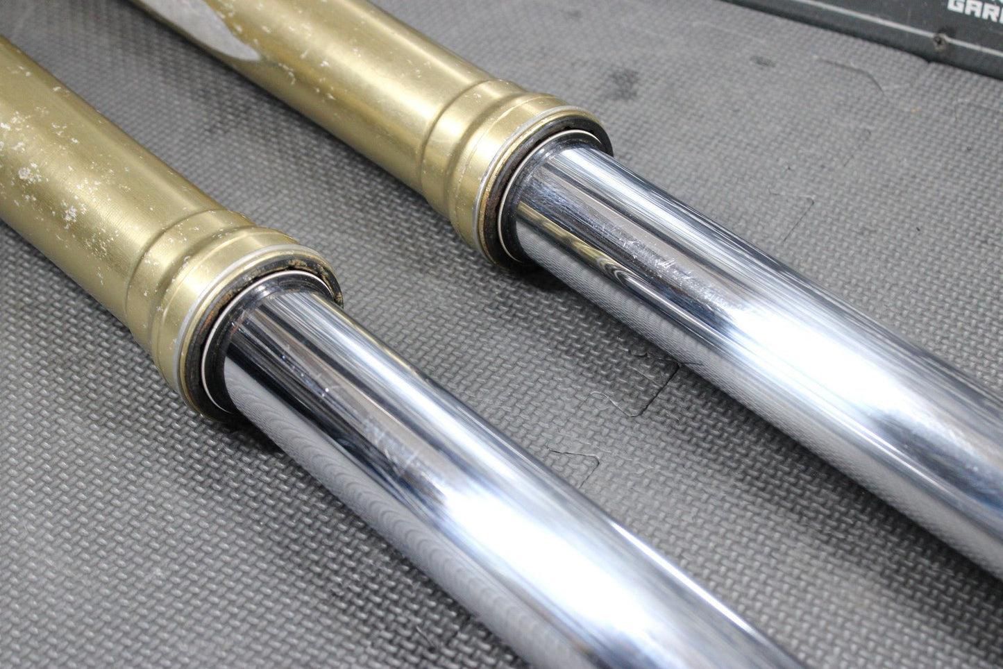 2007 HONDA CRF450R 05 - 07 OEM SHOWA RIGHT LEFT FRONT SUSPENSION FORKS SHOCKS - hggarage