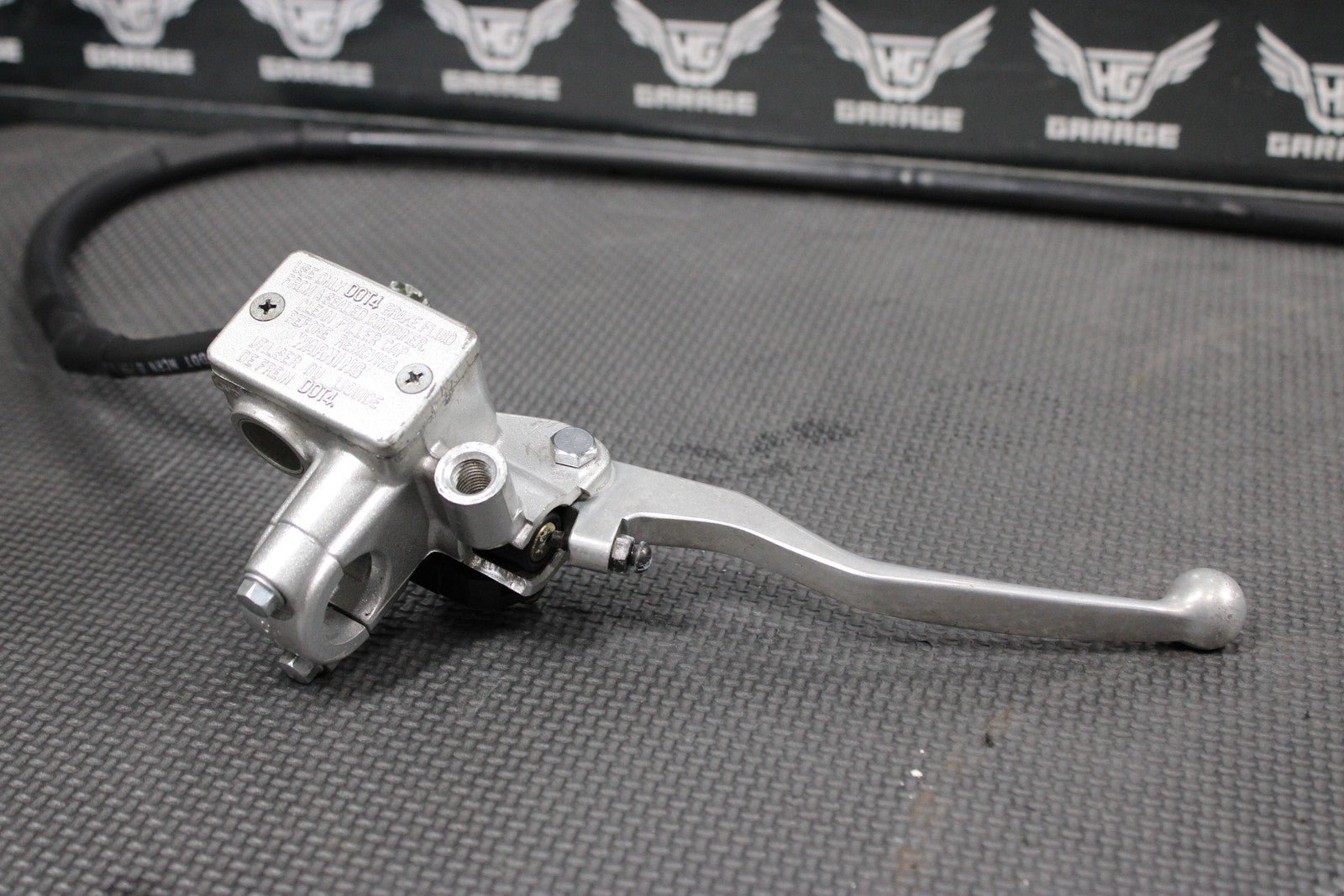 2005 SUZUKI DR200SE OEM FRONT BRAKE CALIPER MASTER CYLINDER HOSE BRAKE LEVER KIT - hggarage
