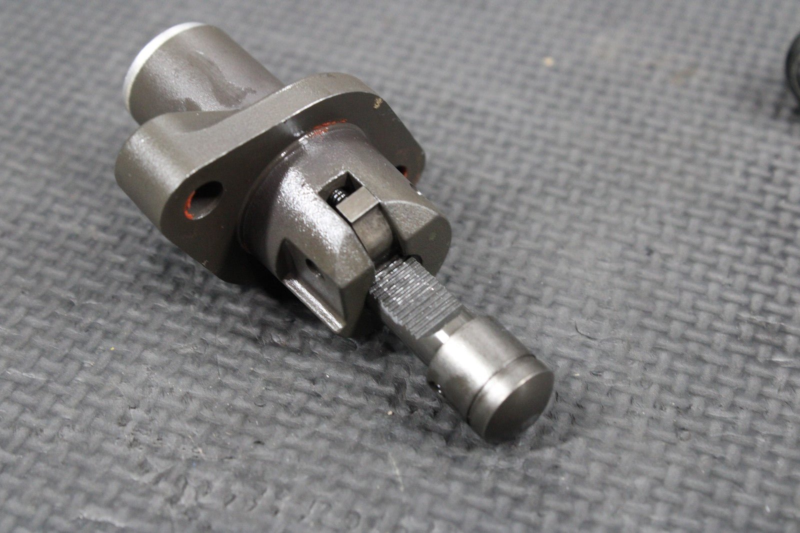 2000 SUZUKI DRZ400 DRZ400E OEM CAM CHAIN CAMSHAFT TENSIONER 12830 - 29F01 - hggarage